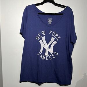 Genuine MLB New York Yankees V-Neck T-Shirt - Women's 14/16 Navy Blue